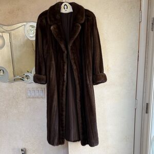 Luxurious Mink Fur Coat